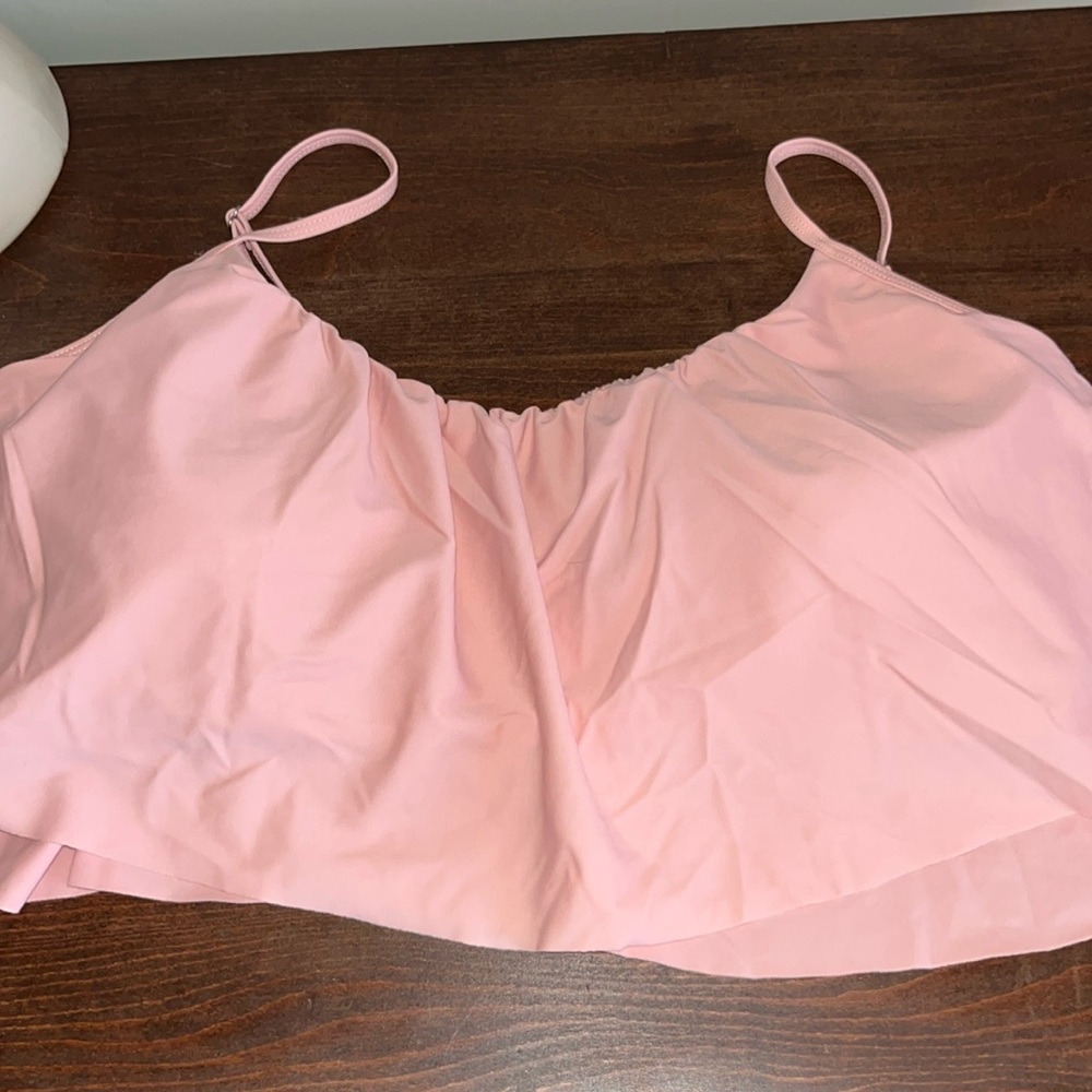 Size XL Ruffle Swim Top NWOT